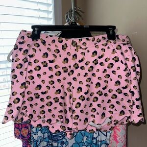 Adorable Lilly Pulitzer leopard print scalloped shorts 🐆🐆🐆